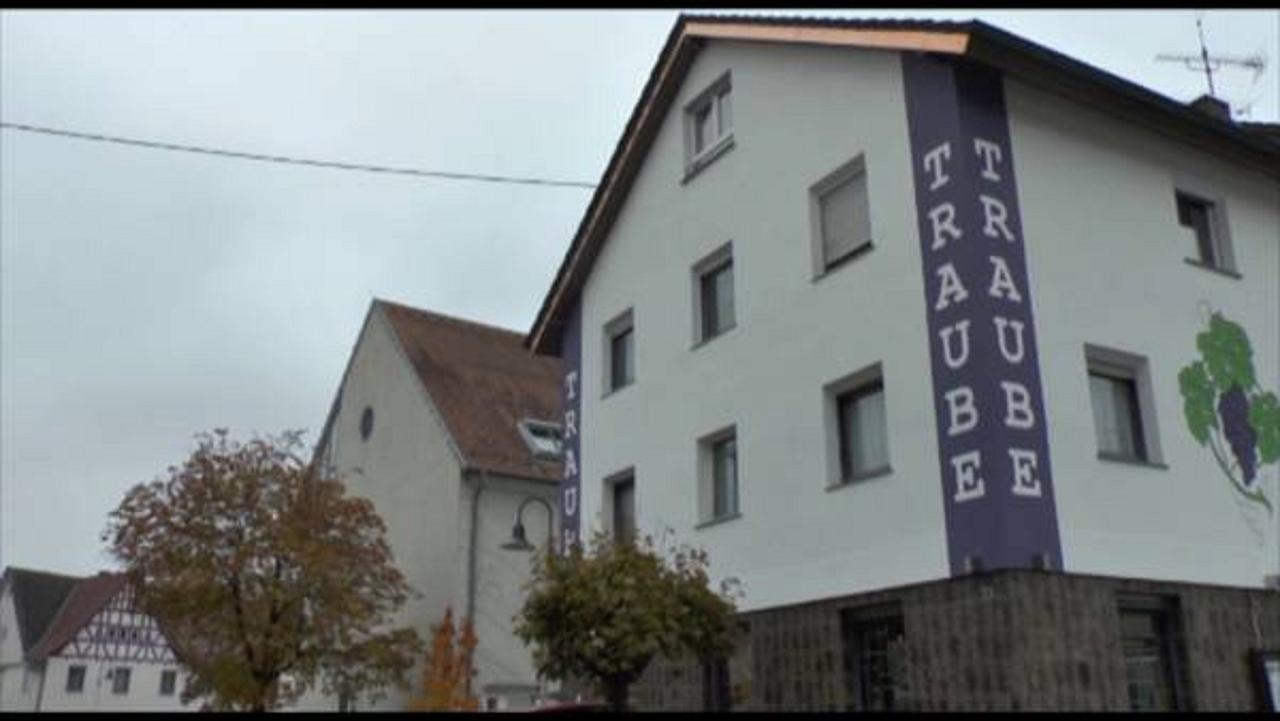 Gasthof Traube Аспах Екстериор снимка